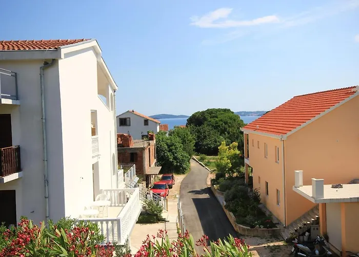 With Parking Space Orebic, Peljesac - 4501 오레비츠